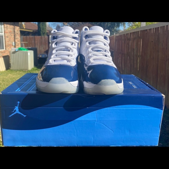 Jordan 11 Retro Win Like 82 - Picture 2 of 5